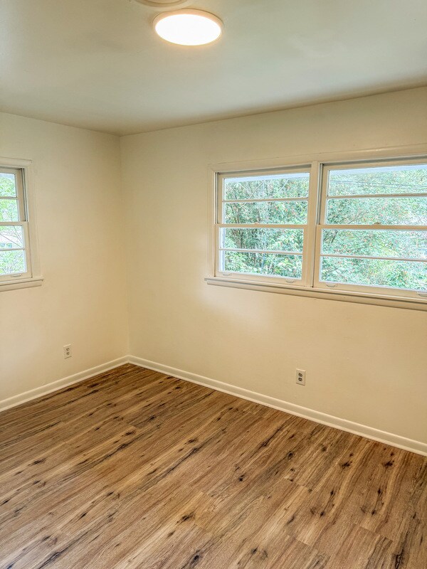 Photo - 633 Brookwood Dr