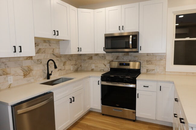 Photo - 116 Van Riper Ave Unit Apt 3