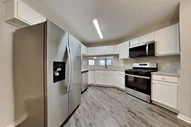 Photo - 25802 Richards Rd