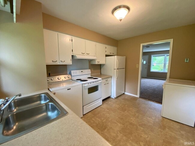 Photo - 3900 S Rendy Ln