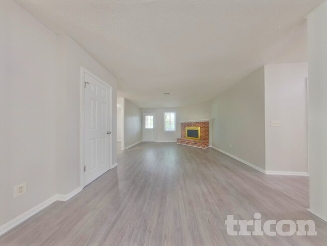 Photo - 424 Westridge Rd