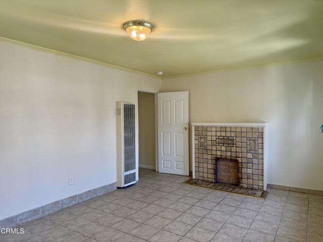 1176 W 38th St