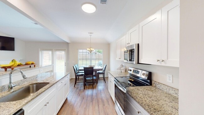 Photo - 4/2 Built in 2024 in Prattville!!!