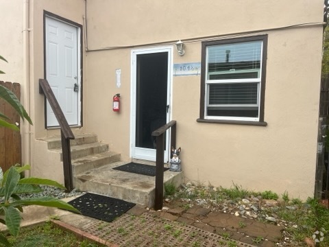Building Photo - 104 S Clementine St Unit 104.5 Rental