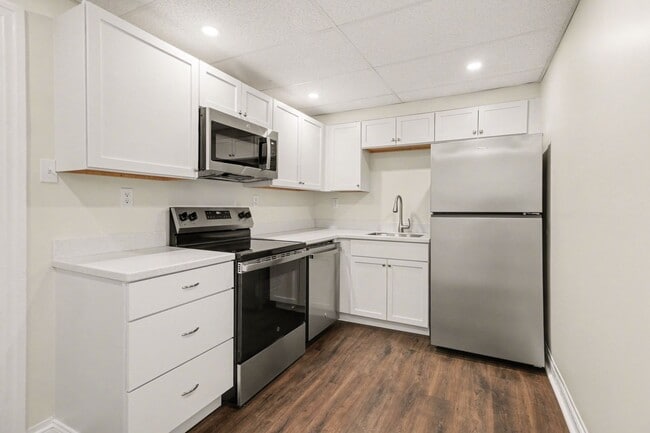 Building Photo - 145 S Pitt St Unit 145 S Pitt St Apt 2FL