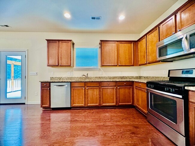 640 Collington Dr