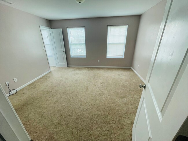 Photo - 9026 Sharpes Cir