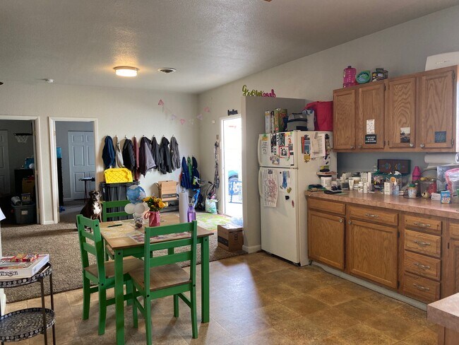 Photo - 1905 6th Ave