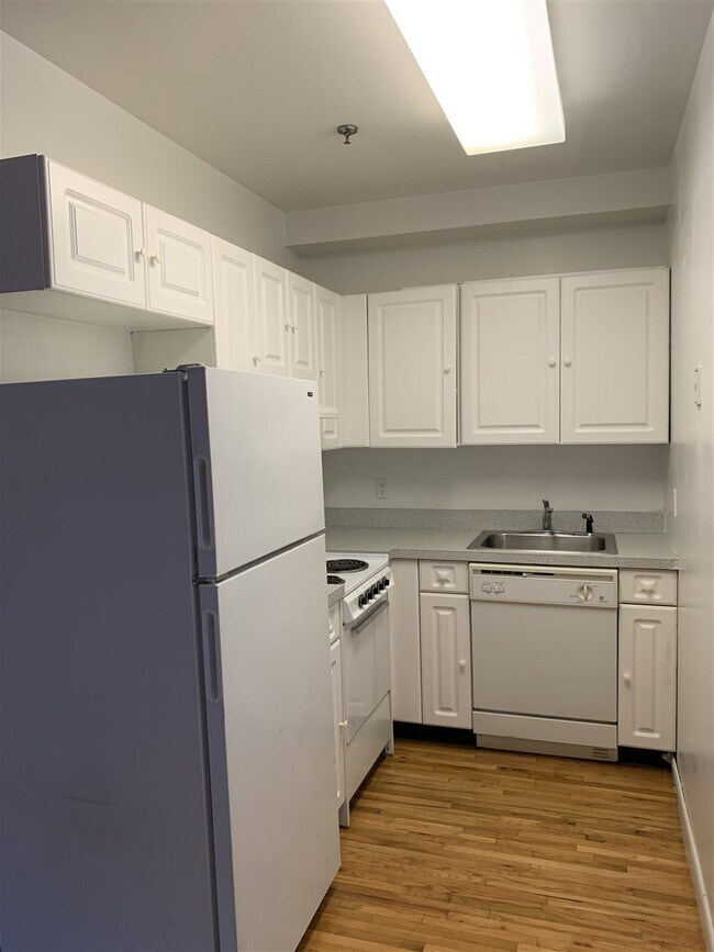 Photo - 204 Grand St Unit 2D