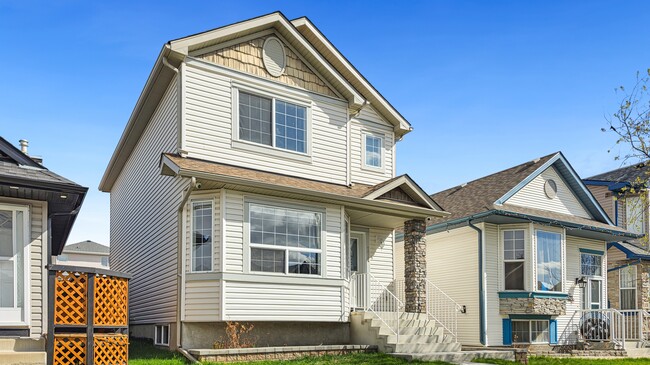 Photo - 171 Taravista St NE