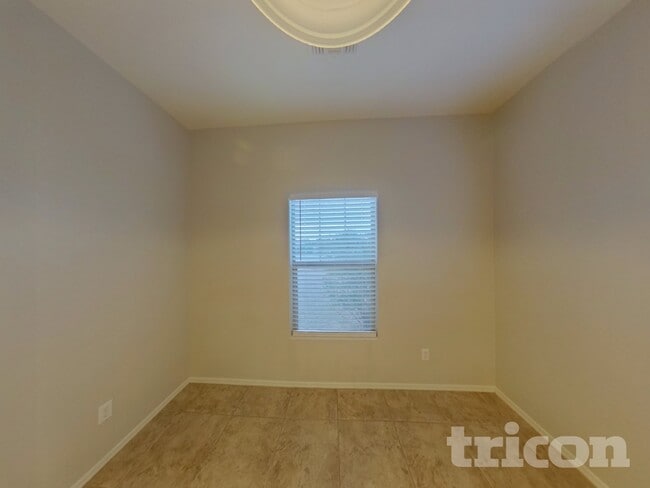 Photo - 42756 W Elizabeth Ave