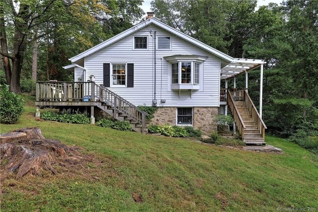 Photo - 352 Amity Rd