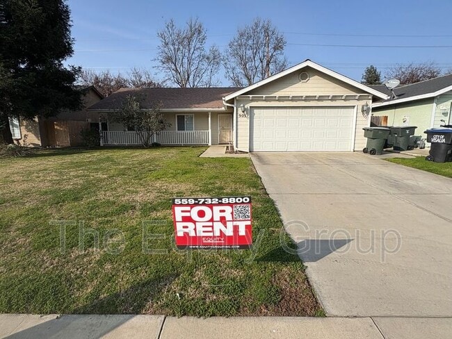 Building Photo - 905 S Laguna St