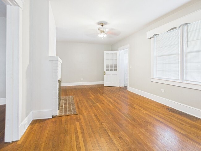Photo - 512 Maple St
