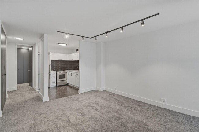 Photo - 1030 N State St Unit 21A