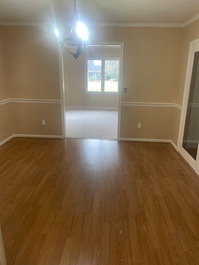 Photo - 129 Dutch Island Dr