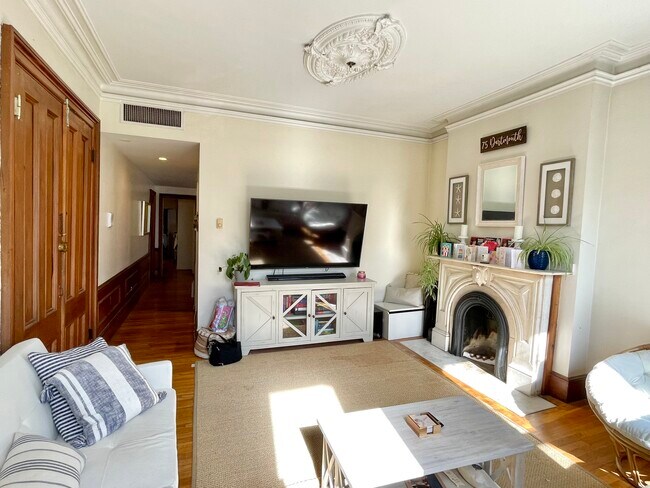 Photo - 75 Dartmouth St Unit 1