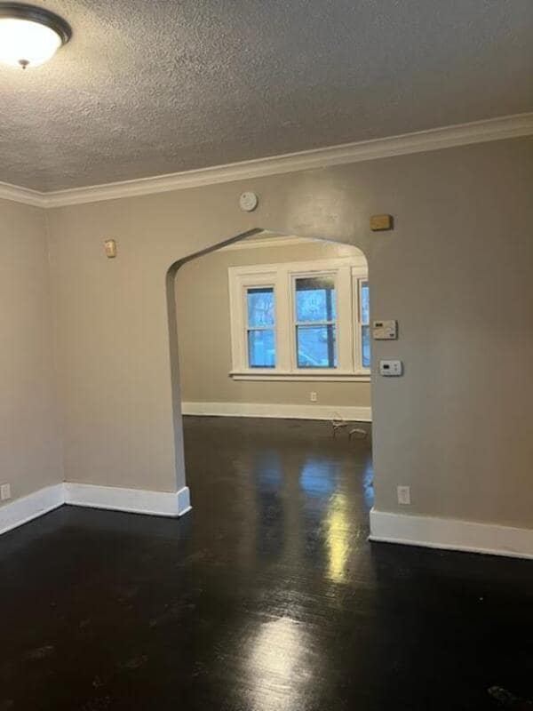 Photo - 1927 Clifford Ave