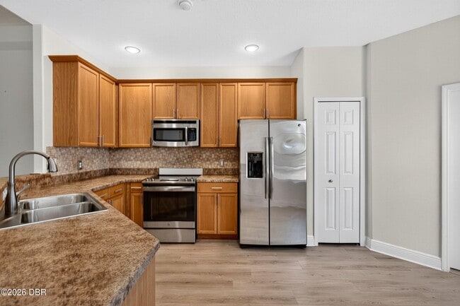 Photo - 166 Sedona Cir