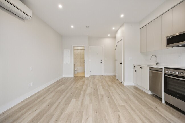 Photo - 45497 Campus Dr