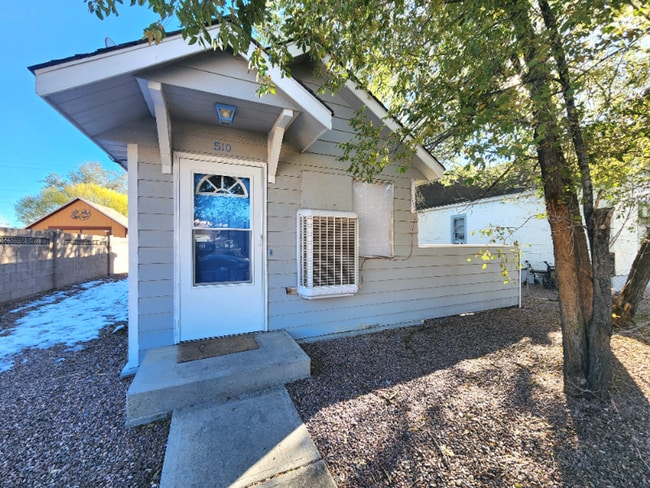 Building Photo - 510 Moffat St