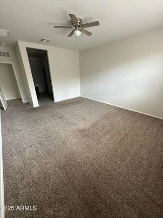 4607 W Basil Ave