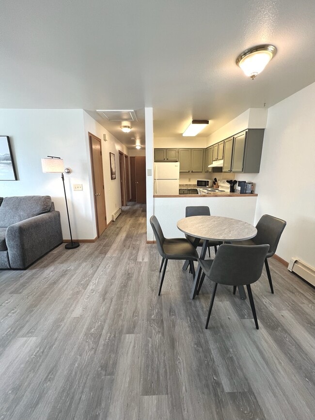 Photo - 1512 Lake Elmo Dr