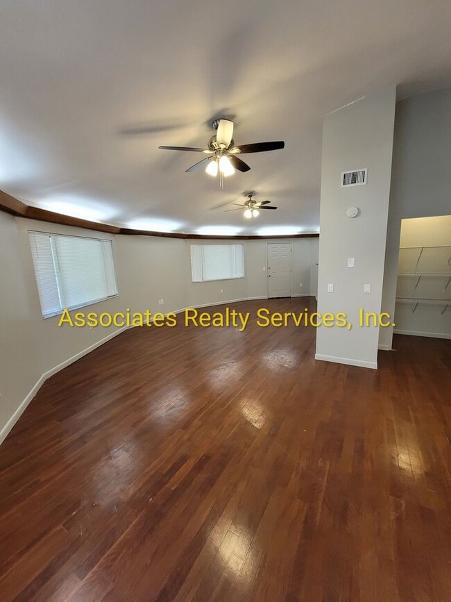 Photo - Newly renovated 3 bedroom, in Lake Butler, available early Summer!