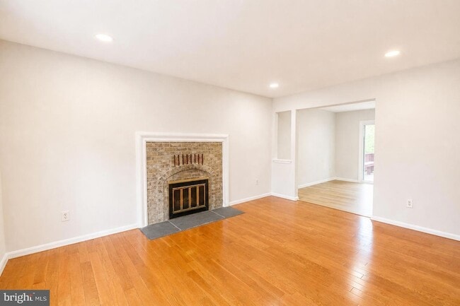 Photo - 11 Noblewood Ct