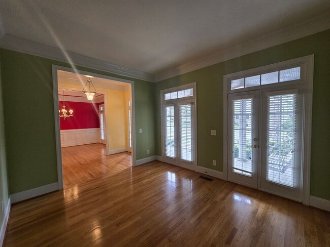 Photo - 131 Barclay Valley Dr