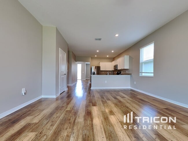 Photo - 6092 Dolostone Dr