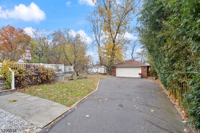 Photo - 118 Lexington Ave