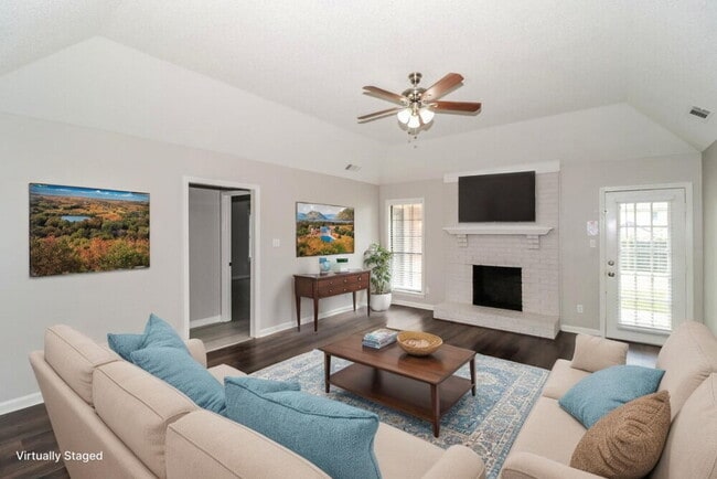 Photo - 4879 Baywood Dr