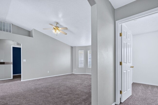 Photo - 1622 W Meffan Ave