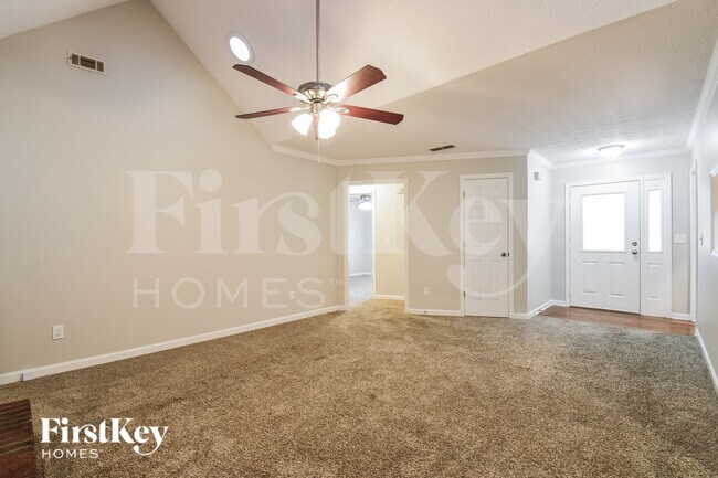 Photo - 2403 Windridge Dr NE