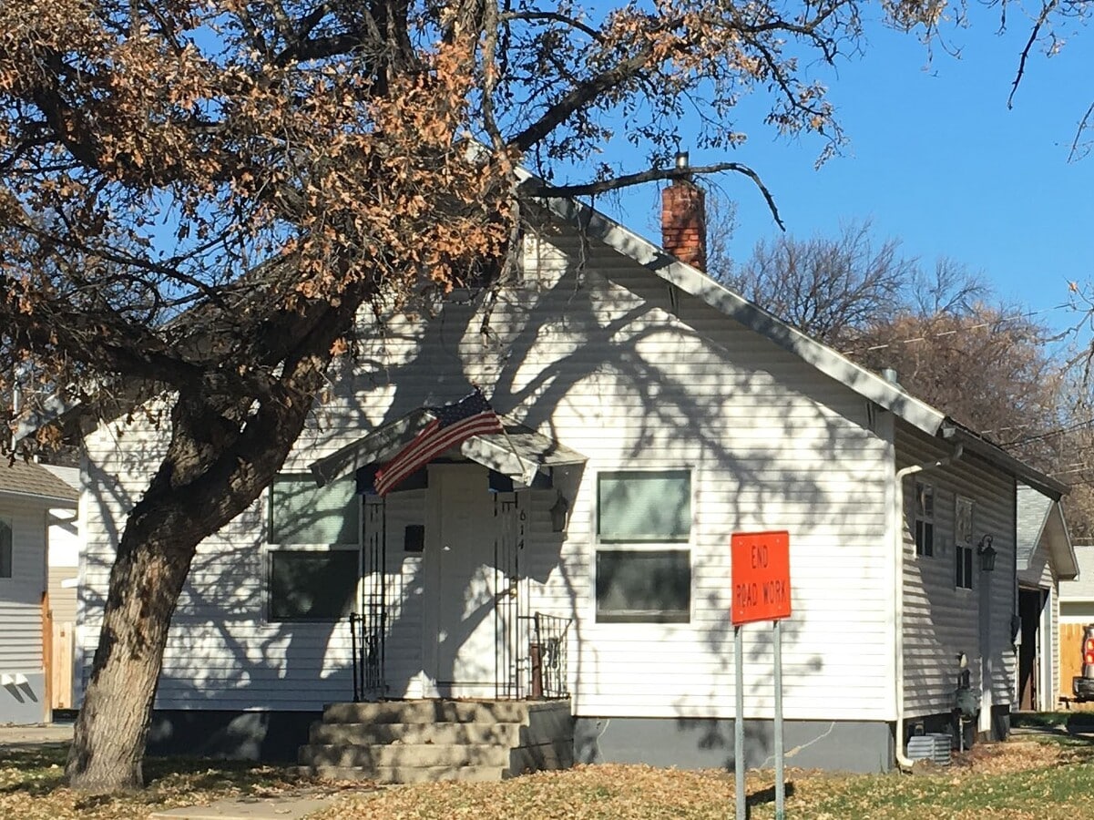 Photo - 614 3rd Ave NW Casa