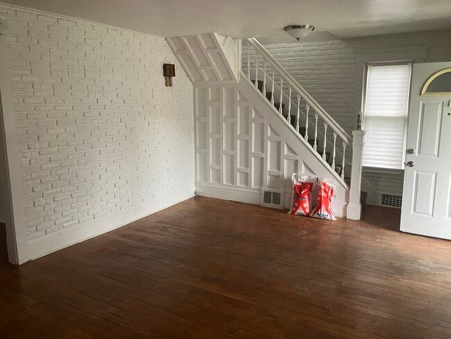 Photo - 1022 23rd St NW