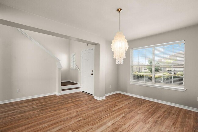 Photo - 219 Brown St