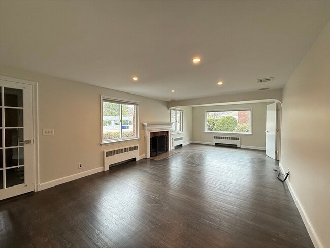 Photo - 115 Grove St