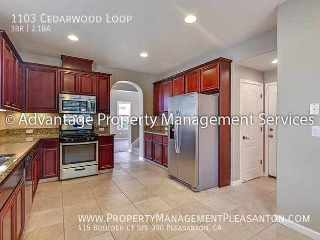Photo - 1103 Cedarwood Loop