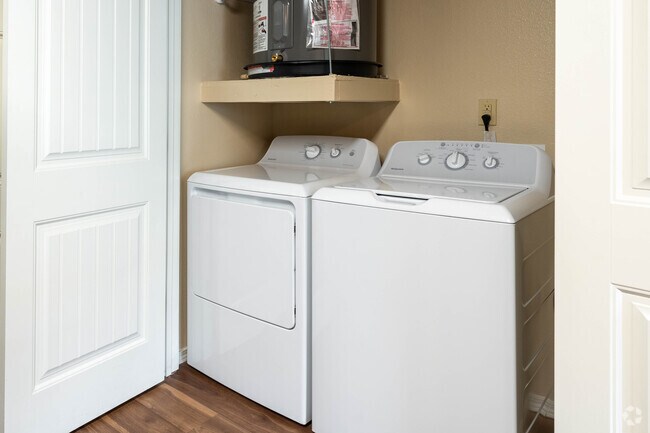 1BR, 1BA - 616SF - Estancias Valencia