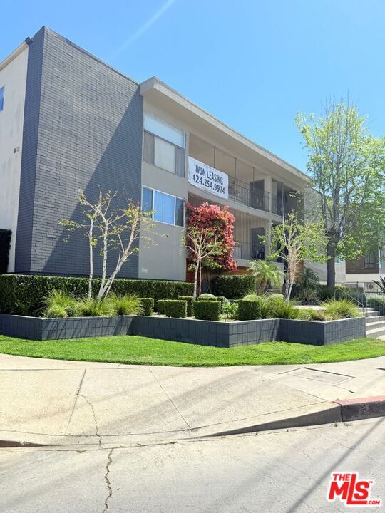 Photo - 7524 Sepulveda Blvd Unidad 107 Rental