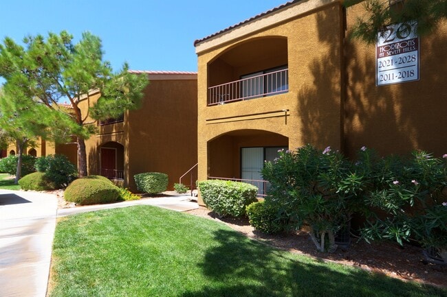 Photo - 950 Seven Hills Dr