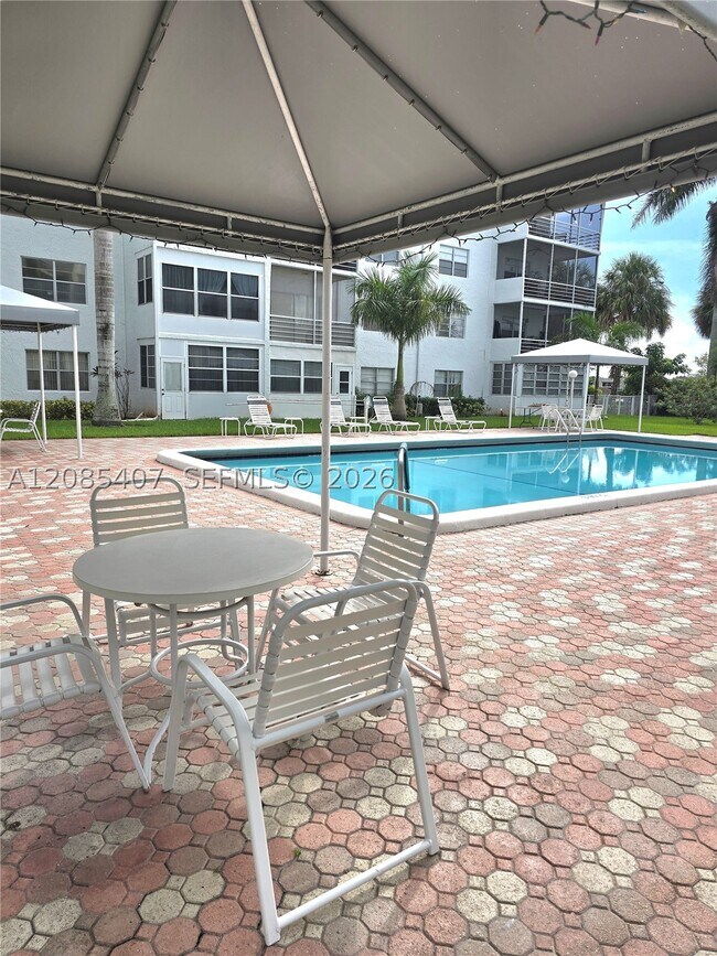 108 Sunrise Lakes Blvd Unidad 108