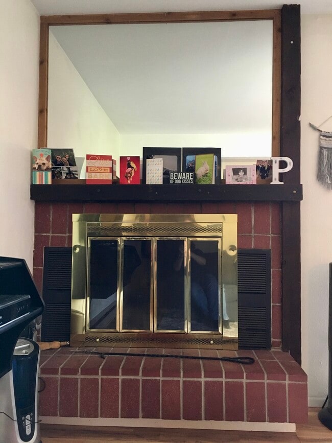 Fireplace - 2630 Juniper Ave Unit #3