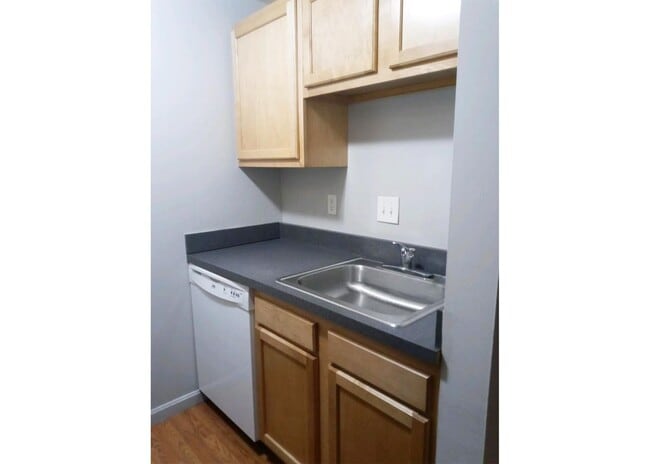 Building Photo - 525 Lowell Ave Unit 525-01