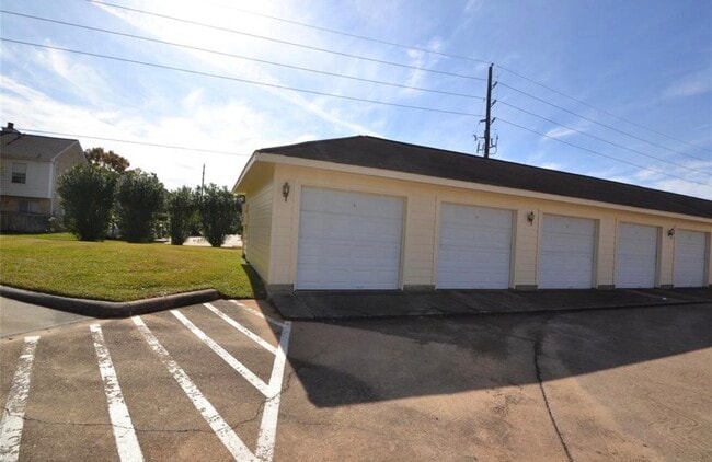 Photo - 2710 Grants Lake Blvd Unidad J10