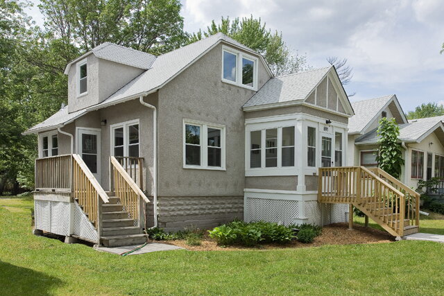 Building Photo - Charming 3-Bed Home in Southeast Minneapolis!