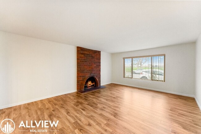 Photo - 16651 Tunstall Ln Unit 1