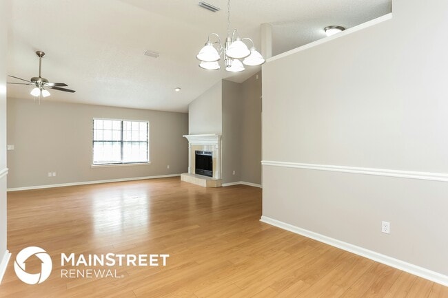 Photo - 1330 Westlawn Dr